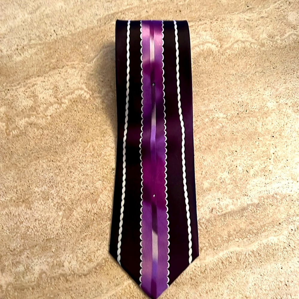 Like New Ferrecci, made in Italy Tie with a little Sparkle